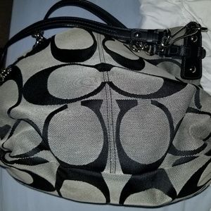 Coach purse teade value 350.00